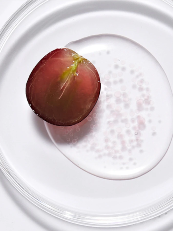 Веганская эссенция с ресвератролом Dr.Ceuracle Vegan Active Berry First Essence