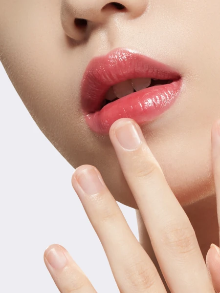 Оттеночный бальзам для губ Nacific Vegan Lip Glow 05 Apple Red