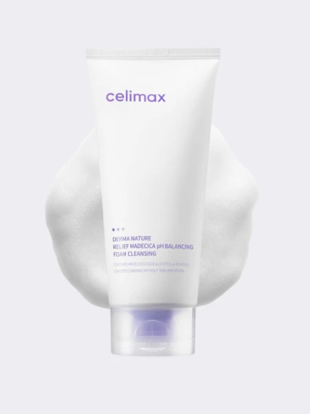 Деликатная пенка для умывания с экстрактом центеллы Celimax Derma Nature Relief Madecica pH Balancing Foam Cleansing
