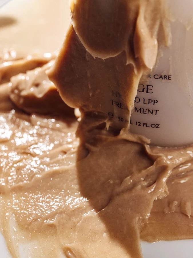 Парфюмированная восстанавливающая маска для сухих и поврежденных волос La’dor Eco Hydro LPP Treatment Feige