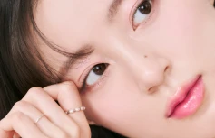 Сочный глянцевый тинт для губ с оттенком ягодного смузи rom&nd Juicy Lasting Tint 32 Bare Berry Smoothie