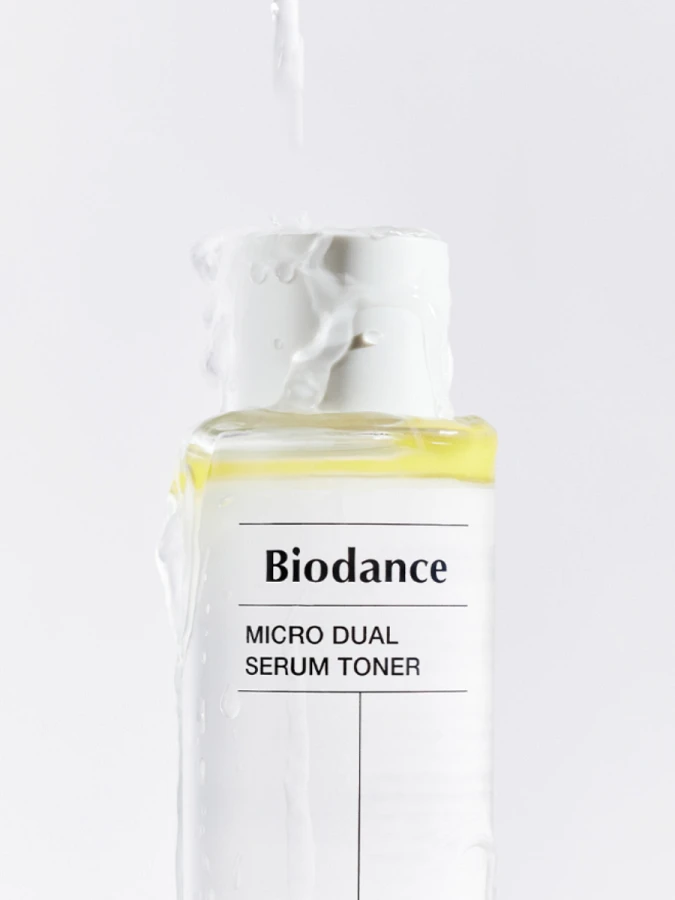 Двухфазный питательный тонер с маслами и гиалуроновой кислотой Biodance Micro Dual Serum Toner