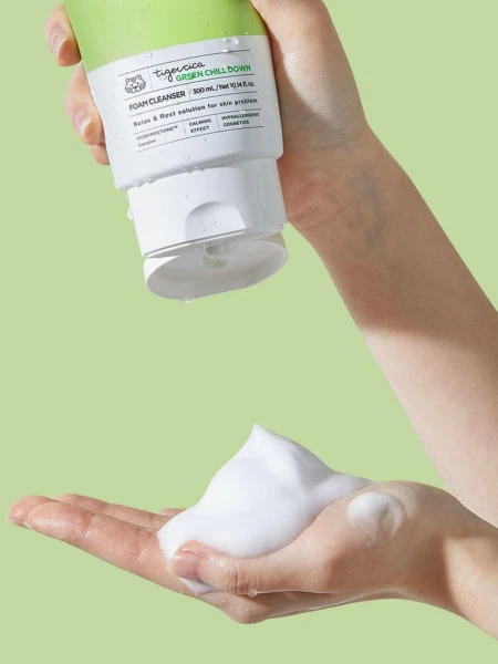 Успокаивающая пенка для лица с экстрактом центеллы азиатской It's Skin Tiger Cica Green Chill Down Foam Cleanser Успокаивающая пенка для лица с экстрактом центеллы азиатской It's Skin Tiger Cica Green Chill Down Foam Cleanser