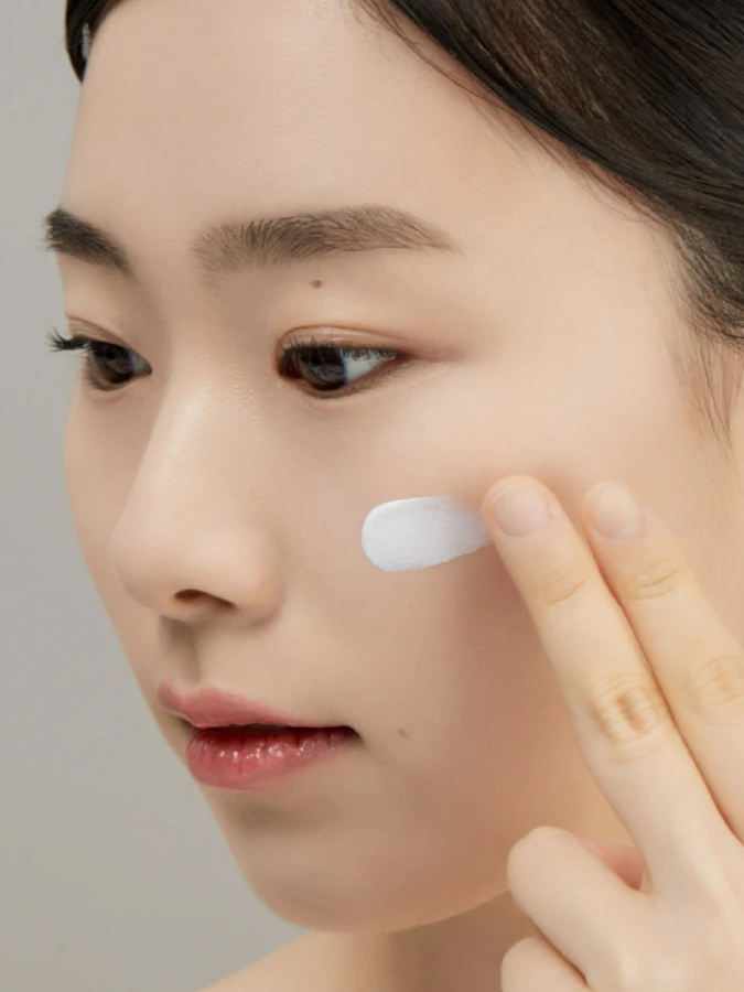 МИНИ Солнцезащитный крем с экстрактом чайного дерева Papa Recipe Tea Tree Control Mild Sun Cream SPF50+ PA++++