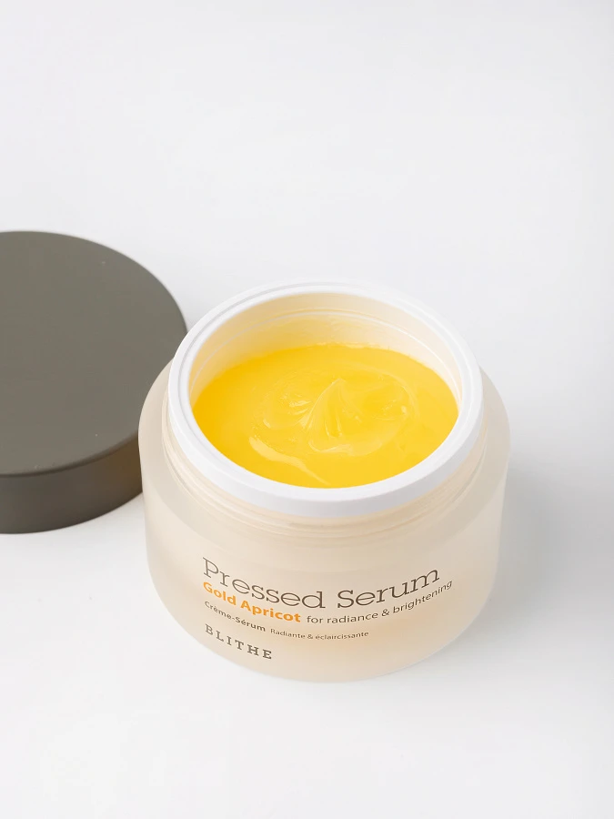 Спрессованная сыворотка-крем для сияния кожи Blithe Pressed Serum Gold Apricot