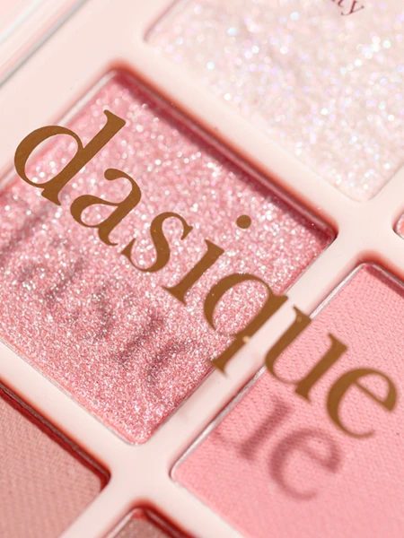 Палетка теней для век Dasique Shadow Palette #04 Pastel Dream