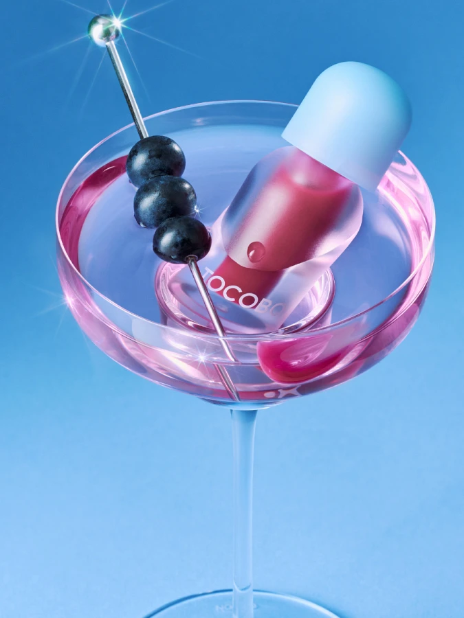 Разогревающее оттеночное масло для губ TOCOBO Juicy Berry Plumping Lip Oil 02 Berry Brandy