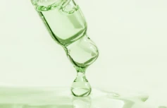 Успокаивающая сыворотка с экстрактом хауттюйнии Fraijour Heartleaf Blemish Renew Ampoule