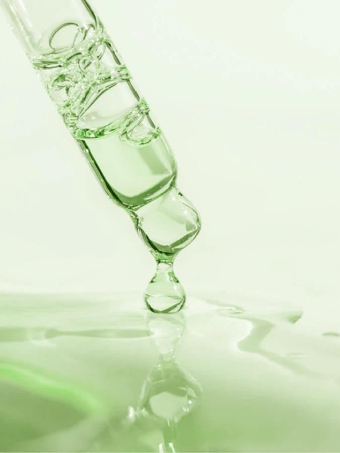 Успокаивающая сыворотка с экстрактом хауттюйнии Fraijour Heartleaf Blemish Renew Ampoule