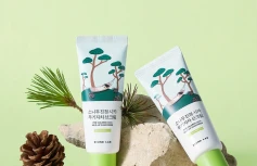 Мягкий солнцезащитный крем с экстрактом сосны и центеллы Round Lab Pine Calming Cica Mild-Up Sunscreen SPF50+ PA++++