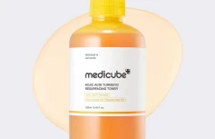 Отшелушивающий тонер с кислотами и экстрактом куркумы Medicube Kojic Acid Turmeric Resurfacing Toner