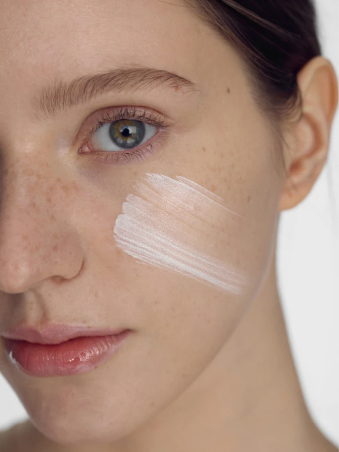 Антиоксидантный солнцезащитный флюид Some By Mi V10 Hyal Antioxidant Sunscreen SPF50+ PA++++