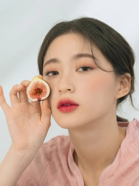 Сочный глянцевый тинт для губ с фруктовым оттенком инжира rom&nd Juicy Lasting Tint 06 FigFig Сочный глянцевый тинт для губ с фруктовым оттенком инжира rom&nd Juicy Lasting Tint 06 FigFig