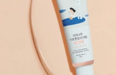 Осветляющий солнцезащитный крем с берёзовым соком Round Lab Birch Juice Tone-Up Sun Cream SPF50+ PA++++