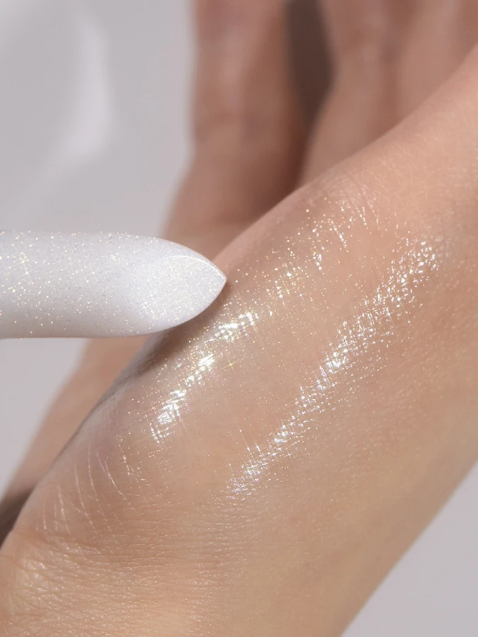 Увлажняющий бальзам для губ с блёстками UNLEASHIA Glacier Vegan Lip Balm No.1 Snow Frost