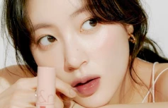 Сочный глянцевый тинт для губ с ореховым оттенком макадамии rom&nd Juicy Lasting Tint 23 Nucadamia