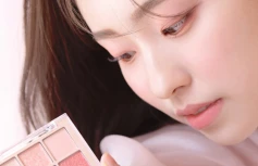 Палетка теней для век Dasique Shadow Palette #02 Rose Petal