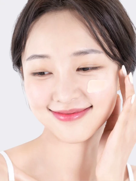 Солнцезащитный крем с тональным эффектом Numbuzin No.3 Porcelain Base-skip Tone Up Beige SPF50+PA++++ Солнцезащитный крем с тональным эффектом Numbuzin No.3 Porcelain Base-skip Tone Up Beige SPF50+PA++++