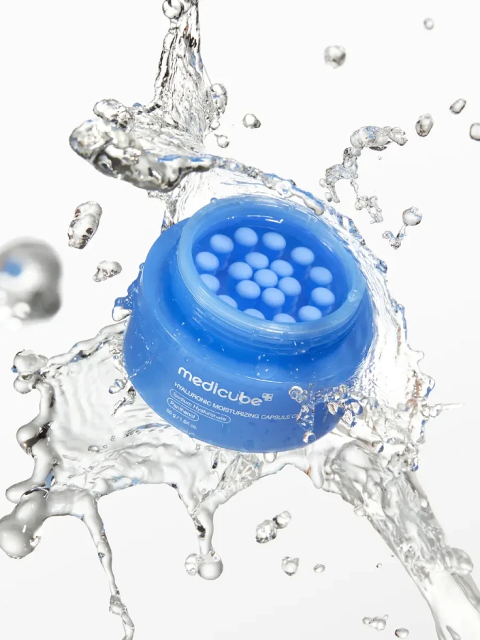 Увлажняющий капсульный крем с гиалуроновой кислотой и пантенолом Medicube Hyaluronic Moisturizing Capsule Cream