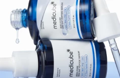Себорегулирующая сыворотка для сужения пор с комплексом кислот Medicube Zero Pore One Day Serum