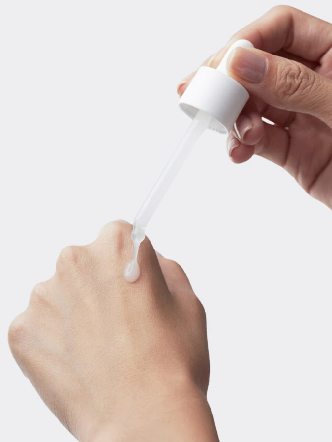 Увлажняющая сыворотка для лица с гиалуроновой кислотой и пантенолом Biodance Hydro Cera-nol Ampoule