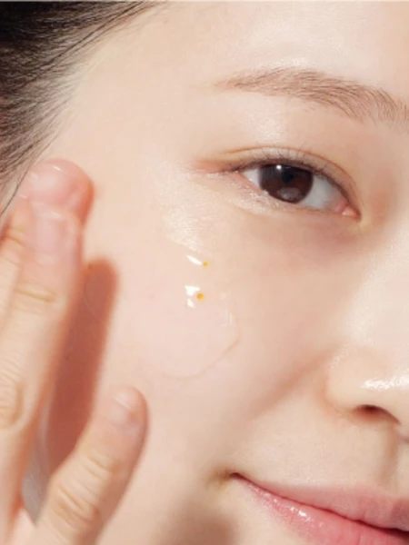 Мультивитаминная сыворотка для ровного тона кожи Ma:nyo Factory Galac Whitening Vita Serum Мультивитаминная сыворотка для ровного тона кожи Ma:nyo Factory Galac Whitening Vita Serum