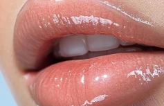 Набор: Увлажняющий бальзам для губ с берёзовым соком + кисть Round Lab Birch Juice Moisturizing Lip Balm