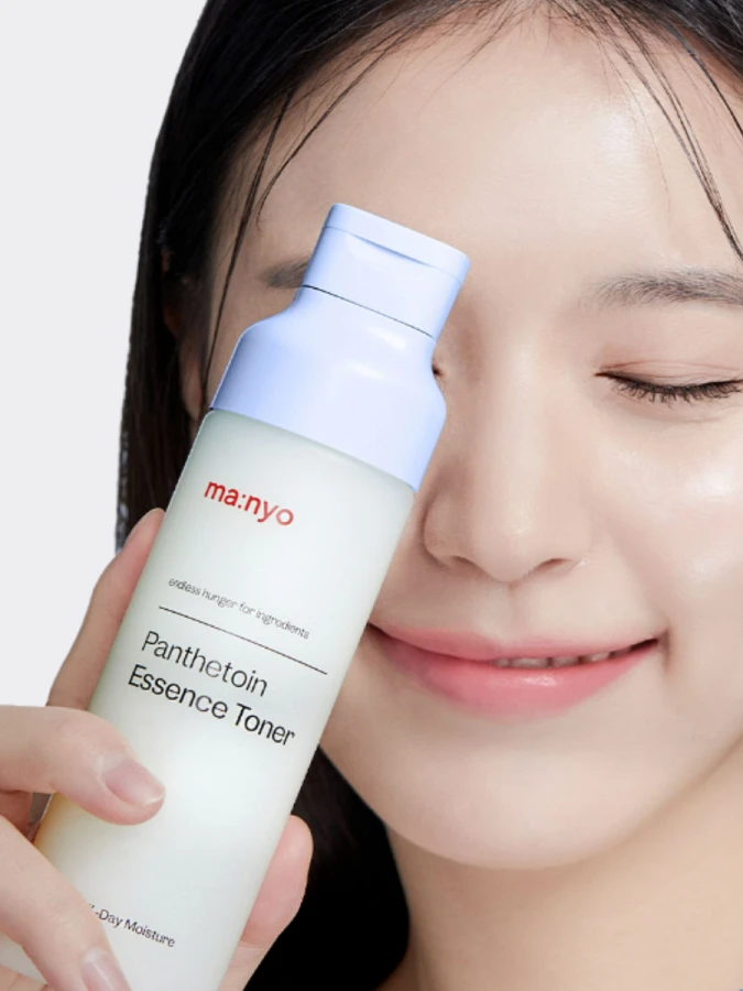 Успокаивающая тонер-эссенция для лица с пантетоином Ma:nyo Factory Panthetoin Essence Toner