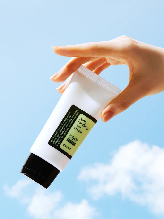 Солнцезащитный крем с соком алоэ вера COSRX Aloe Soothing Sun Cream SPF50+ PA+++