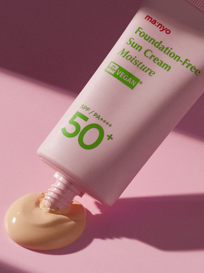 Увлажняющий солнцезащитный крем Ma:nyo Factory Foundation-Free Sun Cream Moisture SPF50+ PA++++