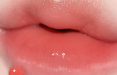 Легкий увлажняющий блеск-тинт для губ ALTERNATIVE STEREO Lip Potion Aqua Glow No.3 Sugar Rose