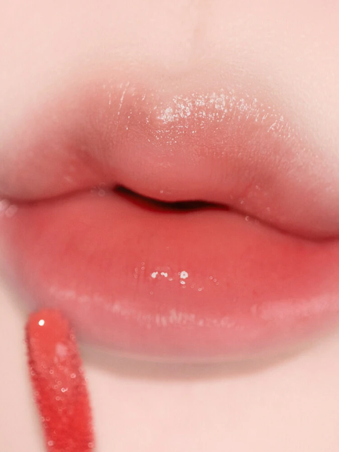 Легкий увлажняющий блеск-тинт для губ ALTERNATIVE STEREO Lip Potion Aqua Glow No.3 Sugar Rose