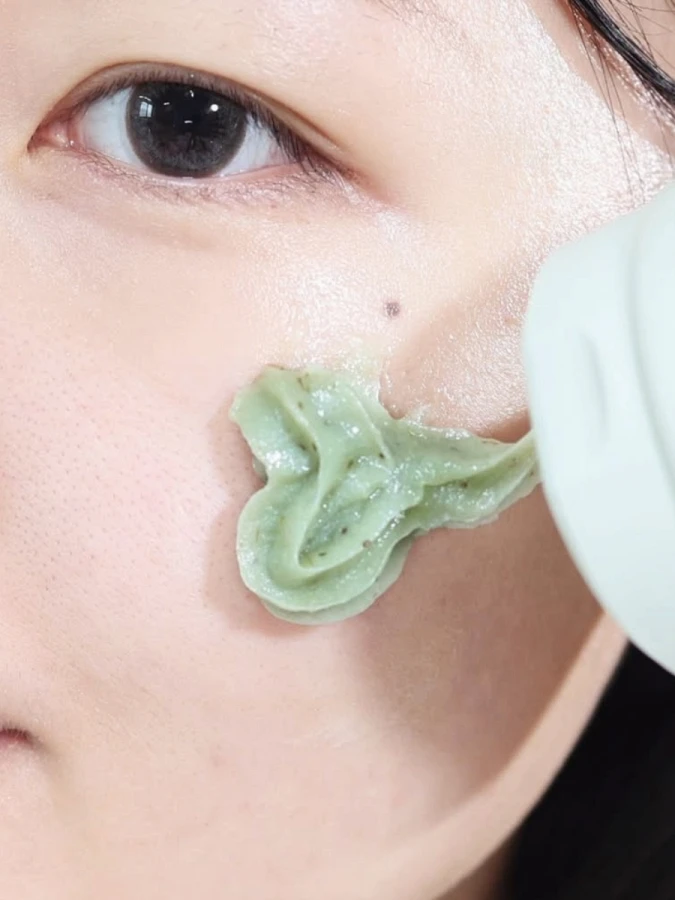 Очищающая маска-пенка для умывания с экстрактом зелёной сливы CKD Greenplum AHA BHA Mochi Mask Cleanser