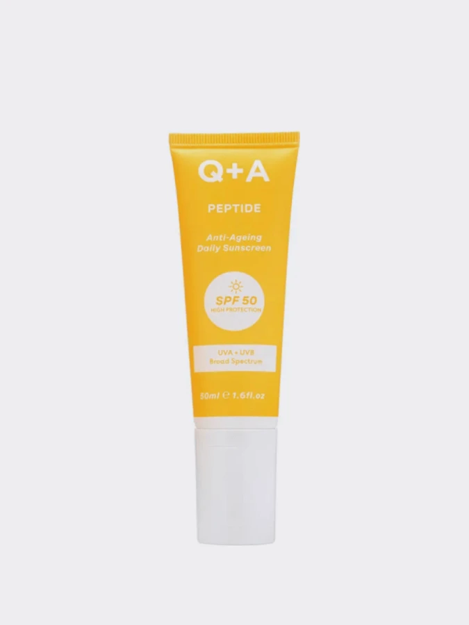 Солнцезащитный крем для лица с пептидами Q+A Peptide Anti-Ageing Daily Sunscreen SPF50 Солнцезащитный крем для лица с пептидами Q+A Peptide Anti-Ageing Daily Sunscreen SPF50