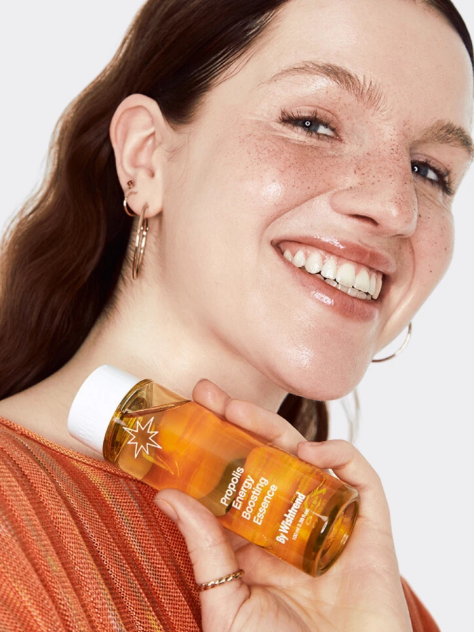 Тонер-эссенция с прополисом и экстрактом коры белой ивы By Wishtrend Propolis Energy Boosting Essence