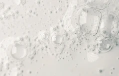 Очищающая вода для снятия макияжа Derma Factory Houttuynia Cordata 92% Cleansing Water