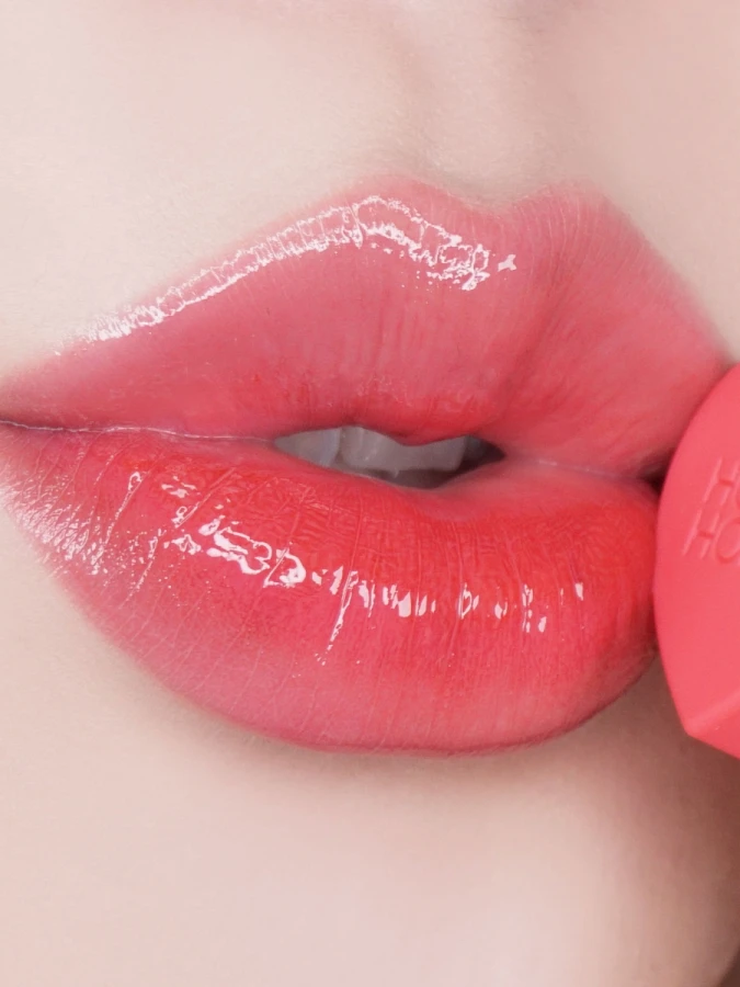 Глянцевый пигмент для губ HOLIKA HOLIKA Heart Crush Glow Tint Air 04 Bubbly