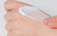 Увлажняющая маска-плёнка для лица с гиалуроновой кислотой MEDI-PEEL Mooltox Hyaluron Layer Wrapping Mask