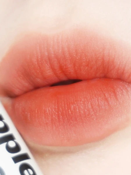 Матовый оттеночный бальзам для губ ALTERNATIVE STEREO Acoustic Matt Balm No3. Apple Coke