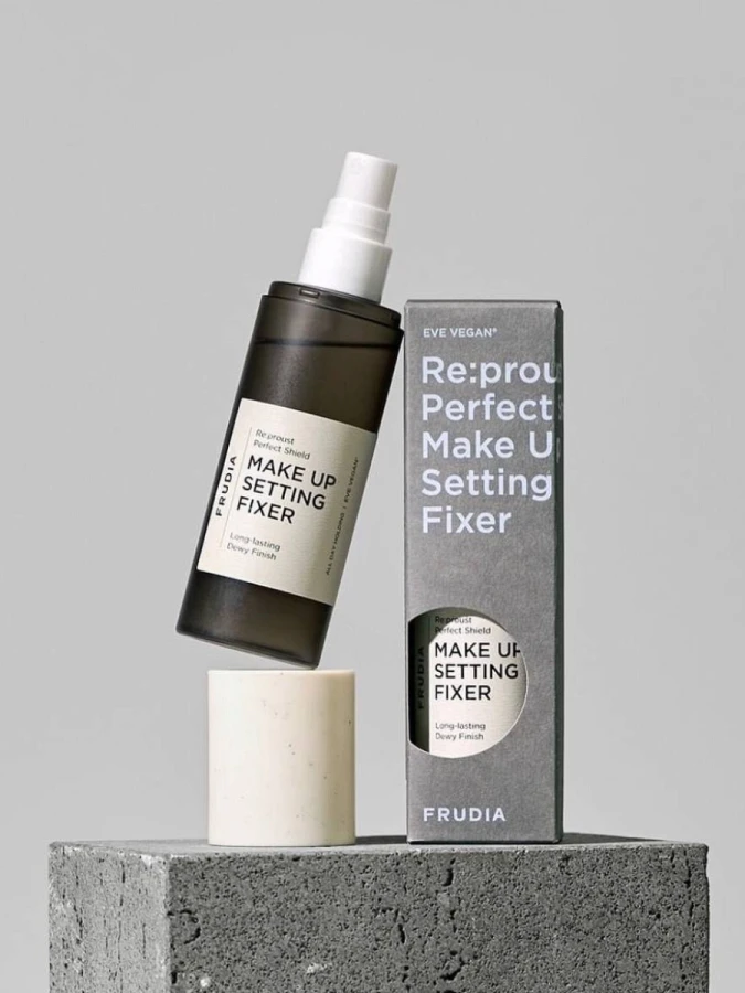 Увлажняющий спрей-фиксатор для макияжа Frudia Re:proust Perfect Shield