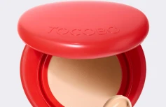 Тональный кушон с сияющим финишем TOCOBO Apple Dewy Fit Cushion 23 Honey