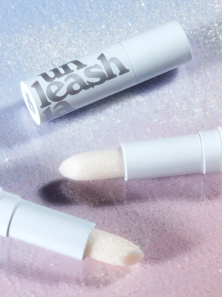 Увлажняющий бальзам для губ с блёстками UNLEASHIA Glacier Vegan Lip Balm No.1 Snow Frost