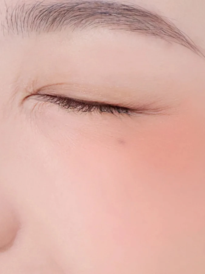 Двойные мягкие румяна с муссовой текстурой fwee Mellow Dual Blush CR01 Juicy Smile