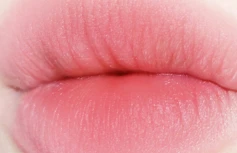 Матовый оттеночный бальзам для губ ALTERNATIVE STEREO Acoustic Matt Balm No2. Pink Stereo