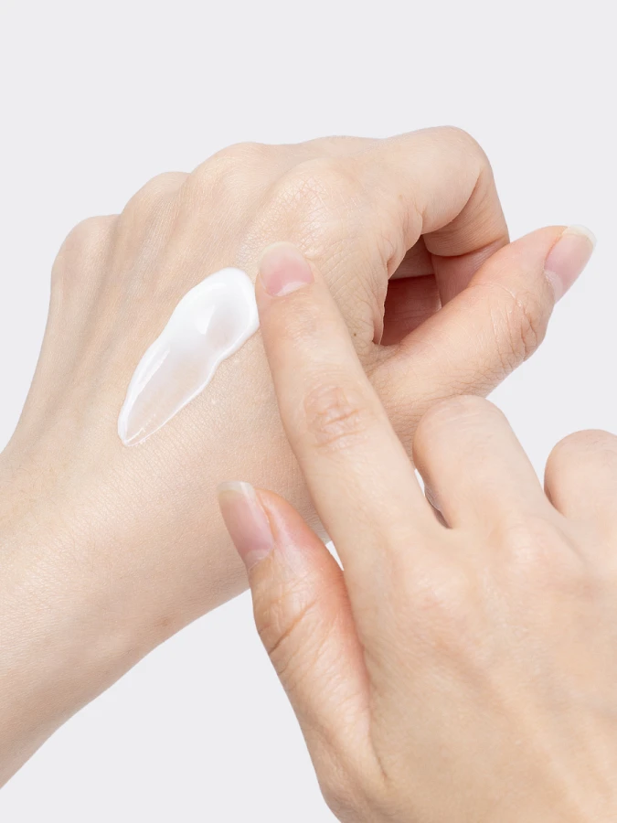 Солнцезащитный крем с ниацинамидом TIAM B3 Niacin Sunscreen SPF50 PA++++