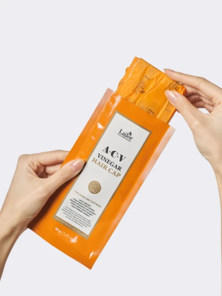 Маска-шапочка для волос с яблочным уксусом La’dor ACV Vinegar Hair Cap