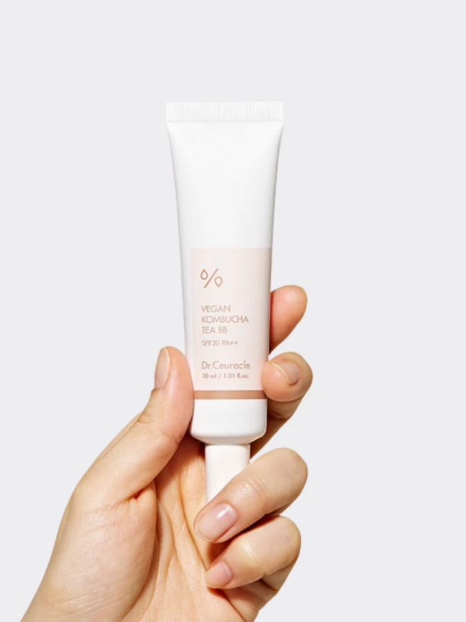 Увлажняющий тональный крем с экстрактом комбучи в нейтральном оттенке Dr.Ceuracle Vegan Kombucha Tea BB SPF30 PA++