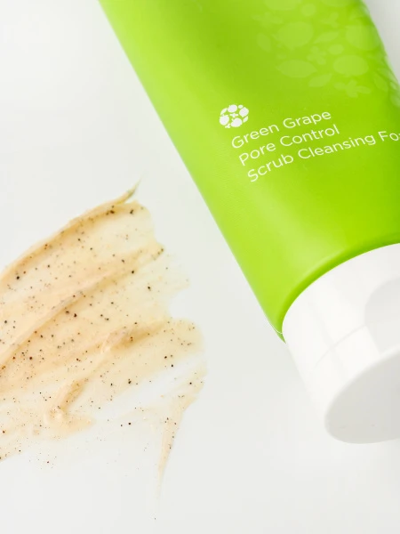 Скраб-пенка для умывания с зеленым виноградом FRUDIA  Green Grape Pore Control Scrub Cleansing Foam Скраб-пенка для умывания с зеленым виноградом FRUDIA  Green Grape Pore Control Scrub Cleansing Foam
