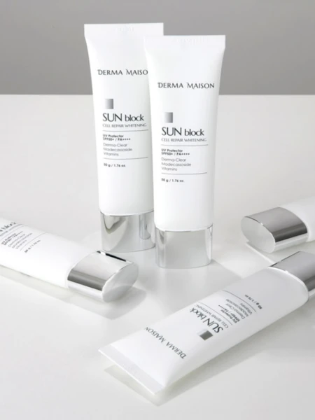 Солнцезащитный крем SPF50+PA++++ MEDI-PEEL Derma Maison Sun Block Cell Repair Whitening
