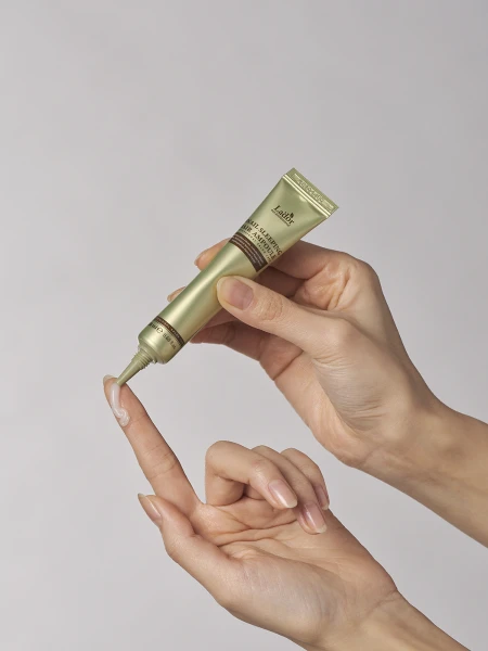 Ночная восстанавливающая ампула для волос с муцином улитки La’dor Snail Sleeping Hair Ampoule Ночная восстанавливающая ампула для волос с муцином улитки La’dor Snail Sleeping Hair Ampoule